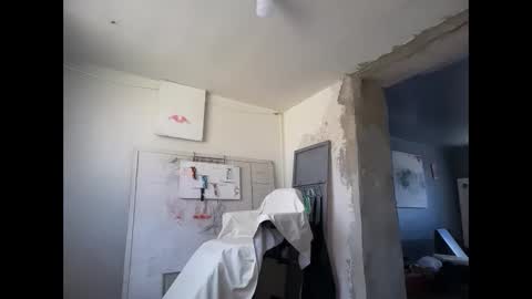 Lucy Lucy online show from 12, 11, 2025