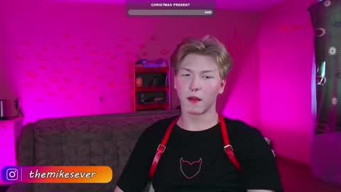 Snapshot of themikesever chatting on 12, 12, 2024 Sever online show from 12, 12, 2024