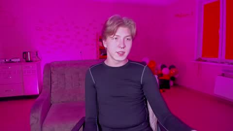 Snapshot of themikesever chatting on 4, 2, 2025 Sever online show from 4, 2, 2025