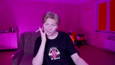 Snapshot of themikesever chatting on 7, 2, 2025 Sever online show from 7, 2, 2025