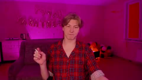 Snapshot of themikesever chatting on 9, 3, 2025 Sever online show from 9, 3, 2025