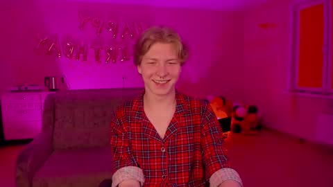 Snapshot of themikesever chatting on 9, 3, 2025 Sever online show from 9, 3, 2025