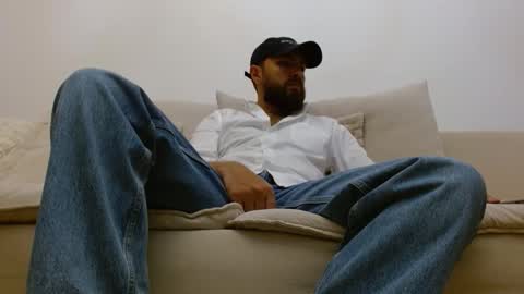 TheMonarchGoat online show from 17, 12, 2025