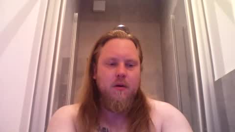 Snapshot of thenewdude1992 chatting on 4, 7, 2026 thenewdude1992 online show from 4, 7, 2026