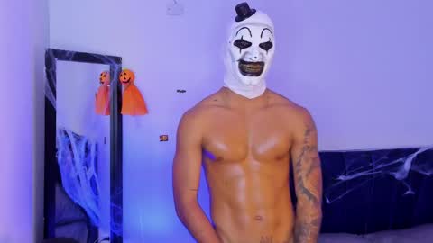 Snapshot of theo_sky1 chatting on 31, 10, 2025 Theo Sky online show from 31, 10, 2025