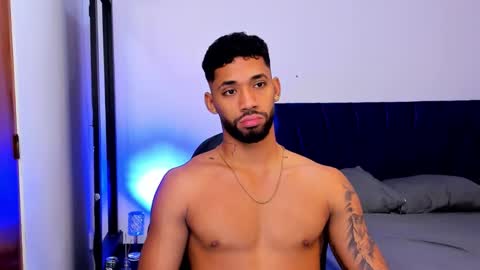 Snapshot of theo_sky1 chatting on 10, 11, 2025 Theo Sky online show from 10, 11, 2025