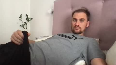 Snapshot of theonetojerkwith chatting on 27, 9, 2025 theonetojerkwith online show from 27, 9, 2025