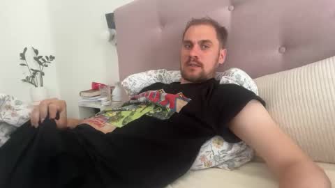 Snapshot of theonetojerkwith chatting on 7, 6, 2026 theonetojerkwith online show from 7, 6, 2026