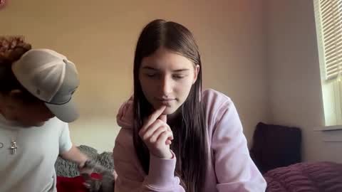 Astrid online show from 4, 4, 2026