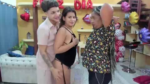 Sophia Vanessa and The Pepe online show from 15, 2, 2025