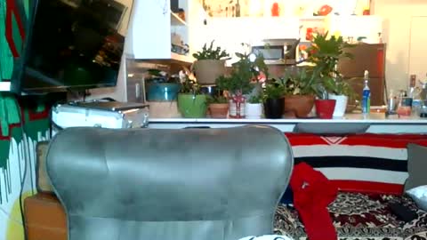 Snapshot of theoutfitter chatting on 12, 2, 2025 MISTERPOWERS online show from 12, 2, 2025