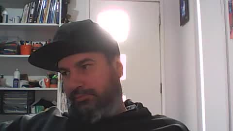 Snapshot of theozbeardguy chatting on 15, 6, 2026 aussiebeard online show from 15, 6, 2026