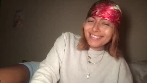 Snapshot of therain222 chatting on 18, 11, 2025 therain222 online show from 18, 11, 2025