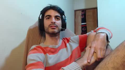 Santiago Enrique online show from 5, 12, 2025