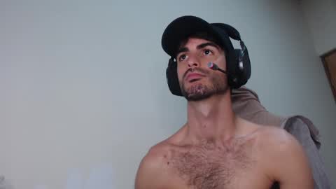 Santiago Enrique online show from 29, 4, 2026