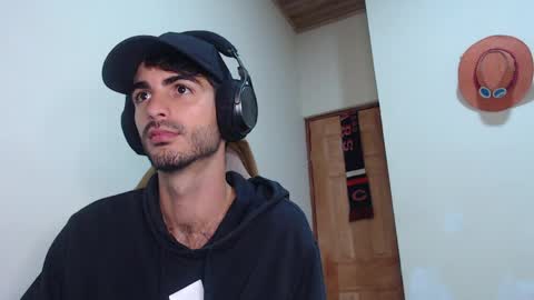 Santiago Enrique online show from 30, 4, 2026