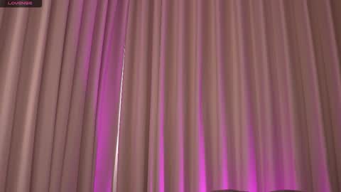    online show from 14, 11, 2025