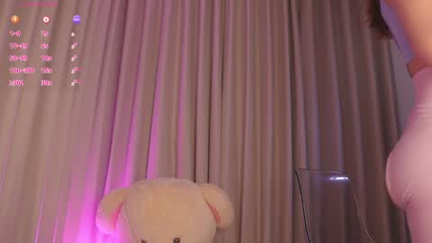    online show from 21, 4, 2026