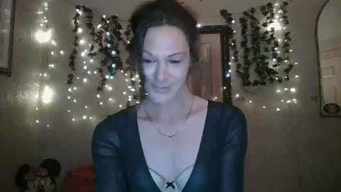 Snapshot of thesillymillie chatting on 13, 10, 2025 sillymillie0 online show from 13, 10, 2025