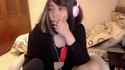 Snapshot of thetalkingbutt chatting on 3, 12, 2024 Mai online show from 3, 12, 2024