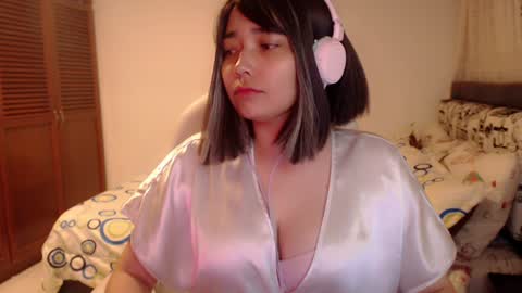 Snapshot of thetalkingbutt chatting on 12, 12, 2024 Mai online show from 12, 12, 2024