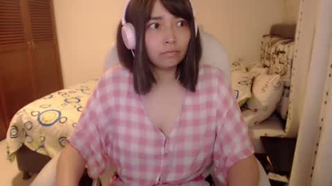 Snapshot of thetalkingbutt chatting on 8, 3, 2025 Mai online show from 8, 3, 2025