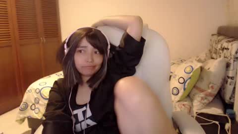 Snapshot of thetalkingbutt chatting on 10, 3, 2025 Mai online show from 10, 3, 2025