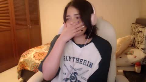 Snapshot of thetalkingbutt chatting on 1, 10, 2025 Mai online show from 1, 10, 2025