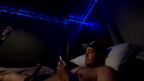Snapshot of thetezshow chatting on 11, 5, 2026 thetezshow online show from 11, 5, 2026
