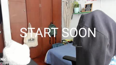 Snapshot of thetropicalseduction chatting on 3, 12, 2025 Nicole online show from 3, 12, 2025