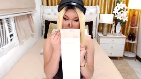 ValerieAnderson online show from 2, 3, 2025