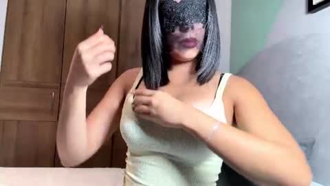 Snapshot of thevalentinanoir chatting on 15, 7, 2026 thevalentinanoir online show from 15, 7, 2026