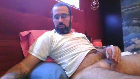 Snapshot of theviper1990 chatting on 4, 11, 2025 Carlos1990 online show from 4, 11, 2025