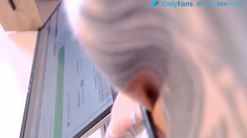 The Waiter online show from 3, 12, 2025