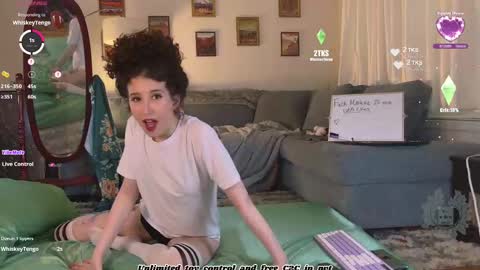 Snapshot of thewillownest chatting on 18, 10, 2025 thewillownest online show from 18, 10, 2025