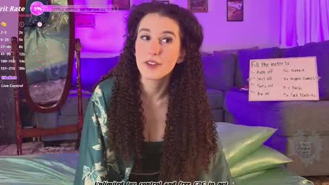 Snapshot of thewillownest chatting on 24, 10, 2025 thewillownest online show from 24, 10, 2025