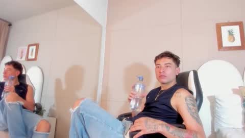 Snapshot of thiago_2003_ chatting on 16, 3, 2026 Thiago online show from 16, 3, 2026