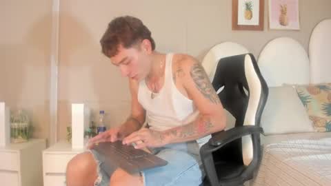 Snapshot of thiago_2003_ chatting on 24, 3, 2026 Thiago online show from 24, 3, 2026