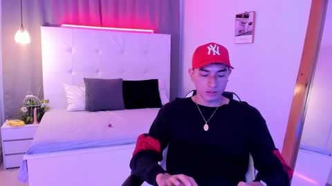 Snapshot of thiago_2003_ chatting on 19, 4, 2026 Thiago online show from 19, 4, 2026