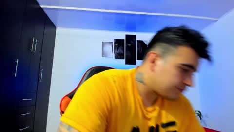 Thiago online show from 4, 3, 2025