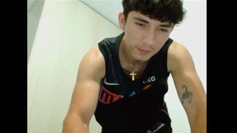 thiago_deseo69 online show from 18, 10, 2025