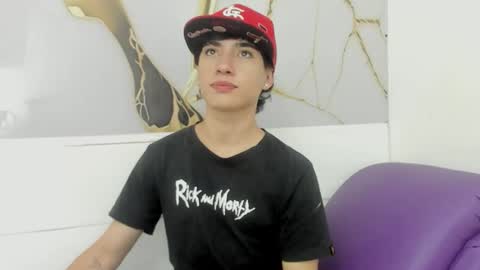 Snapshot of thiago_divine_anki chatting on 16, 10, 2025 thiago_divine_anki online show from 16, 10, 2025