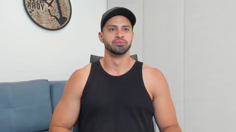 thiago_driussi online show from 11, 1, 2025