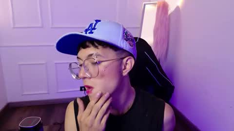 thiago_n_sam online show from 6, 10, 2025