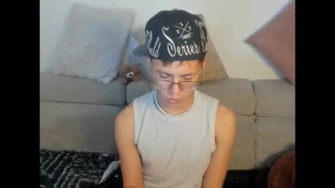 thiago_n_sam online show from 4, 8, 2026
