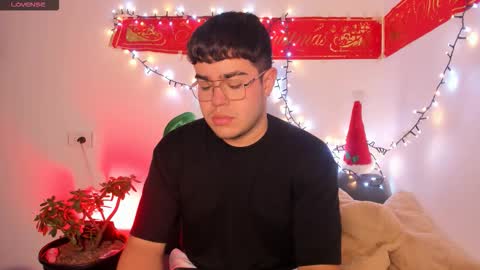 thiago_occonor online show from 3, 12, 2025