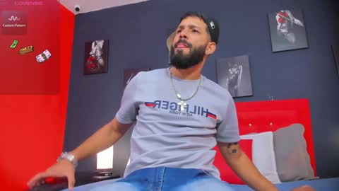 Thia Gomez online show from 9, 12, 2024