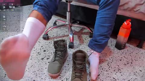 Thia Gomez online show from 29, 12, 2024