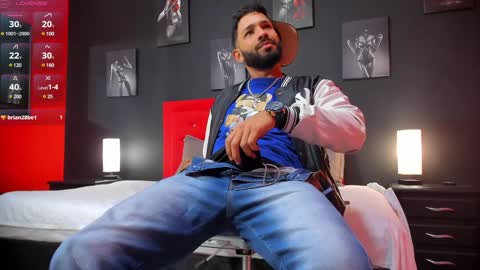 Thia Gomez online show from 30, 12, 2024