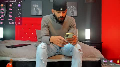 Thia Gomez online show from 9, 1, 2025